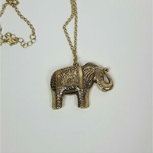 Necklace Elephant Pendant Gold Tone